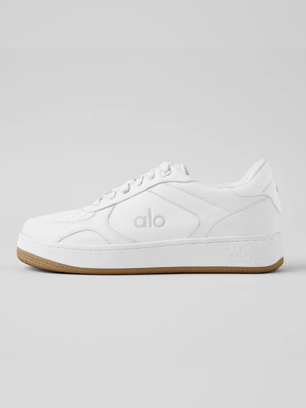 ALO Yoga White Recovery Mode Sneakers size 8.5 Women 7 Mens